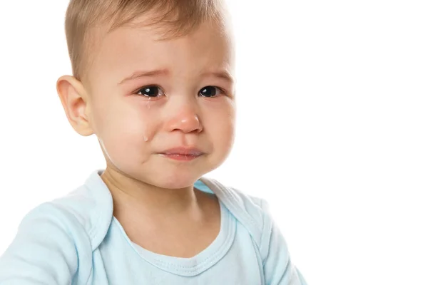 Zbliżenie Ujęcie Twarz Uroczy Płacz Mały Chłopiec Romper Biały Tło — Zdjęcie stockowe