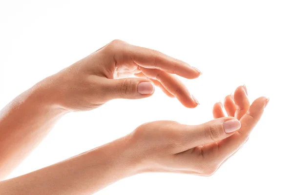 Yumuşak Tenli Kadın Elleri Beyaz Arka Planda Güzel Fransız Manikürü — Stok fotoğraf