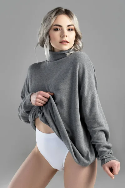 Portrait Young Sexy Woman Blond Hair Wearing Turtleneck Jumper Posing — Stock Photo, Image