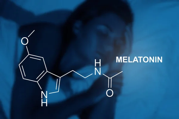 Melatonine Skelet Formule Slapende Vrouw Tijdens Nacht — Stockfoto