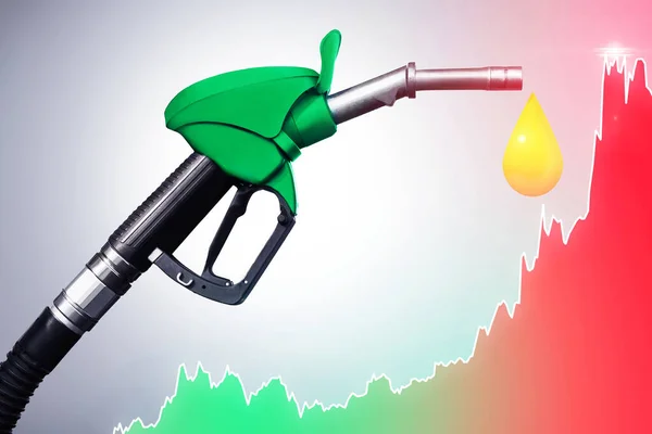 ガソリン価格の上昇を示すグリーン燃料ノズルと上昇チャート — ストック写真