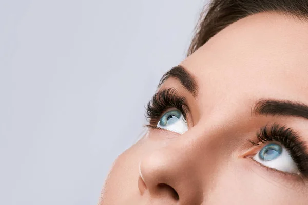 Nahaufnahme Schöner Weiblicher Blauer Augen Mit Kopierraum — Stockfoto