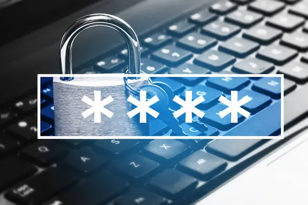 Lakat Laptop Számítógép Jelszóval Információvédelem Kiberbiztonság Fogalma — Stock Fotó