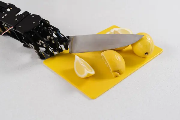 Real Robot Hand Cutting Lemons Sharp Knife Concept Robotic Process — Stock Photo, Image