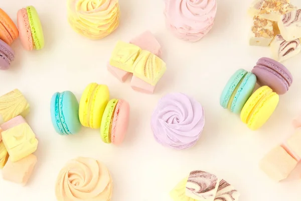 Verschiedene Desserts Makronen Marshmallows Und Zephyre Traditionelle Süße Süßspeisen Für — Stockfoto