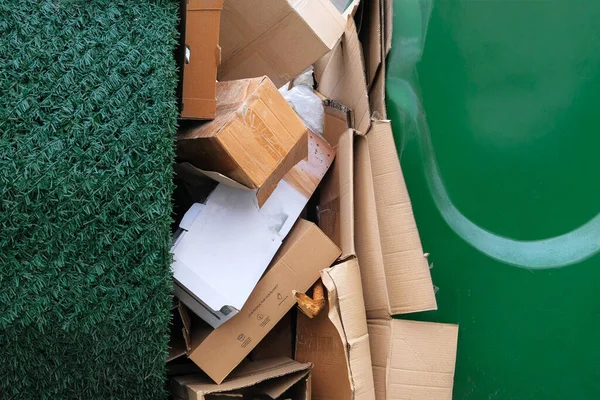 Pilha Papelão Está Classificando Para Reciclado Resíduos Papel Papelão São — Fotografia de Stock