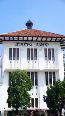 Jakarta, Endonezya - 9 Şubat 2024: Kota Tua 'da Gedoeng Jasindo. NV West-Java Handel-Maatschappij (WEVA) veya Kantoorgeouwen West-Java Handel-Maatschappij 'in eski binası 1912 yılında inşa edilmiştir..