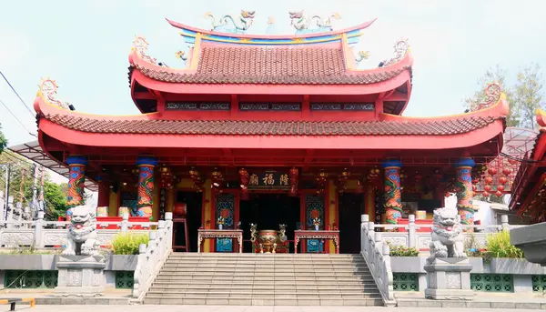 stock image Magelang, Indonesia - August 2, 2024: Liong Hok Bio Temple in the corner of the Magelang city square. Historical building.