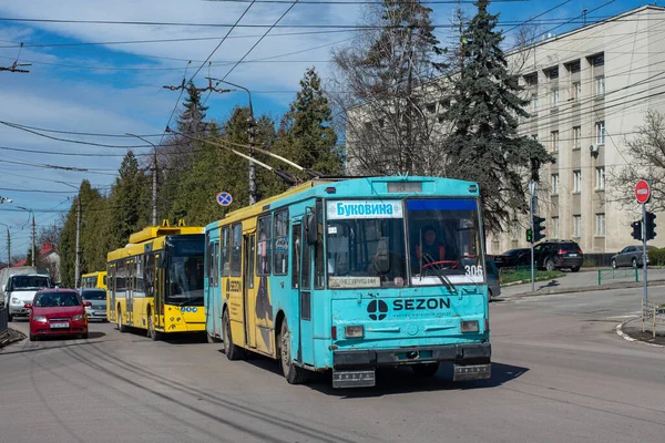 Чернивци Украина Марта 2023 Года Троллейбусы Skoda 14Tr 306 Dnipro — стоковое фото