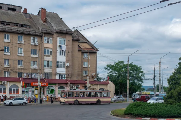 Chernivtsi Ukraine Juni 2023 Trolleybus Skoda 14Tr 338 Plzen 381 — Stockfoto