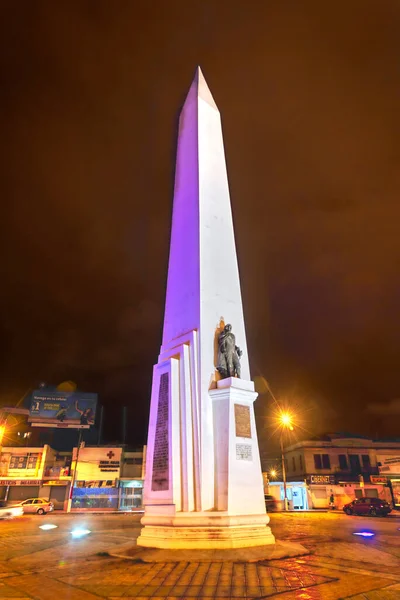 Ibarra Provincia Imbabura Ecuador Novembre 2013 Monumento Obelisco Con Statua — Foto Stock