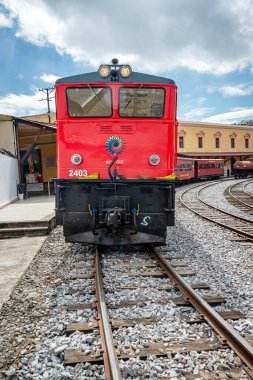 Quito, Pichincha, Ekvador - 20 Kasım 2013: Quito 'da, eski trenler şimdi turistik turistik eğlence merkezi olarak hizmet veriyor, güzel manzaralarda manzaralı geziler ve sergilenen kültürel miraslar sunuyorlar.