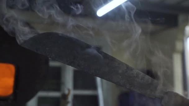Горячий Нож Дым Замедленная Съемка — стоковое видео