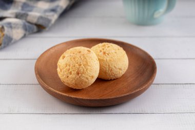 Peynirli Ekmek (124); Po de Queijo (124); Tipik Brezilya Yemeği (124); Kahvaltı masası