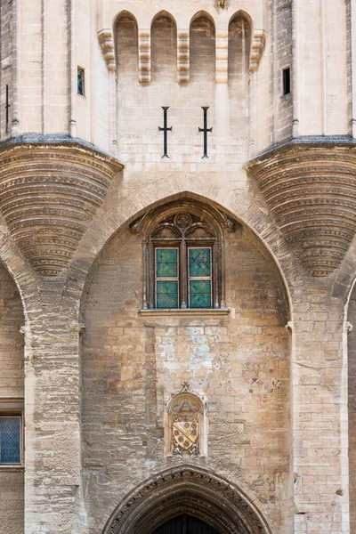 Majestatyczne Gotyckie Wejście Średniowiecznego Pałacu Papieży Historycznym Awinionie Prowansja Francja — Zdjęcie stockowe