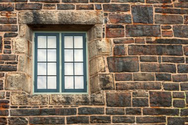 Fort George, Halifax, Kanada 'daki tarihi kışla binasının pencere detayları.