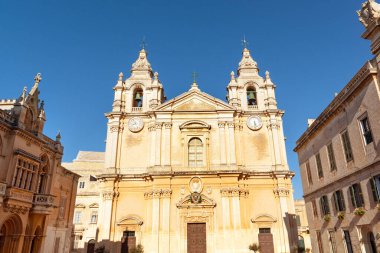12. yüzyılda tarihi Mdina, Malta 'da kurulan Saint Paul Metropolitan Katedrali.