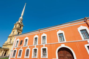 Kumandan evi, Peter ve Paul katedrali ve kale, Rusya 'nın Saint Petersburg kentinin en eski simgesi.
