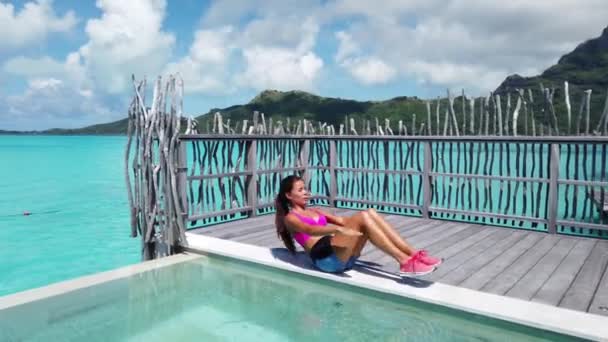 Fitness Influencer Bora Bora Francouzská Polynésie Cestování Fitness Influencer Žena — Stock video