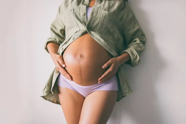 Pregnancy Belly Closeup Pregnant Woman Wearing Underwear Casual Cotton Shirt — Stok fotoğraf