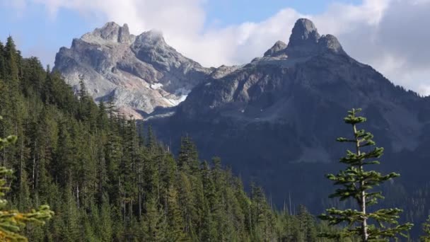 Squamish British Columbia Mountain View Sky Pilot Pilot Mountains Seen — Stock video