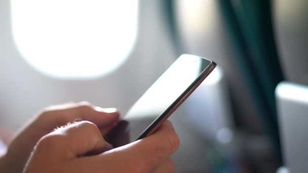 Phone Plane Passenger Man Texting Mobile Phone Using Flight Onboard — Stockvideo