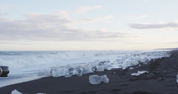 Photographie Nature Femme Photographiant Des Paysages Sur Islande Diamond Beach — Video