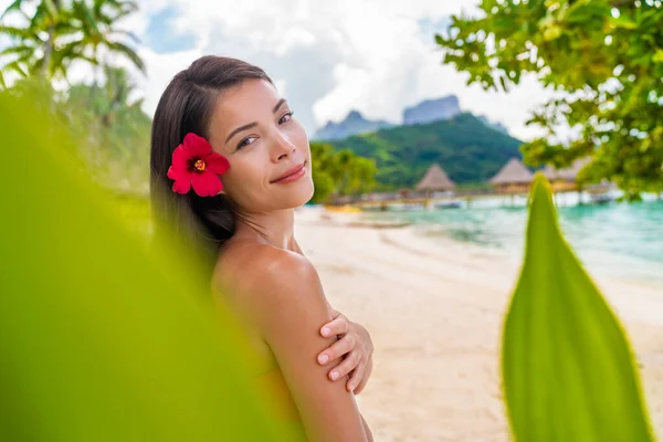 Spa Aziatische Natuurlijke Schoonheid Vrouw Wellness Huidverzorging Lichaam Gezicht Zorg — Stockfoto