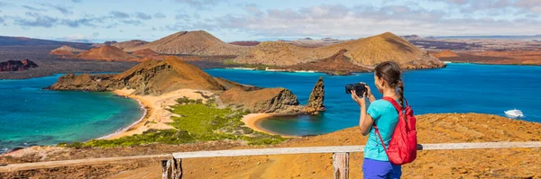 Galapagos Szigetek Ökoturizmus Utazási Banner Bartolome Sziget Turista Túrázás Galapagos — Stock Fotó