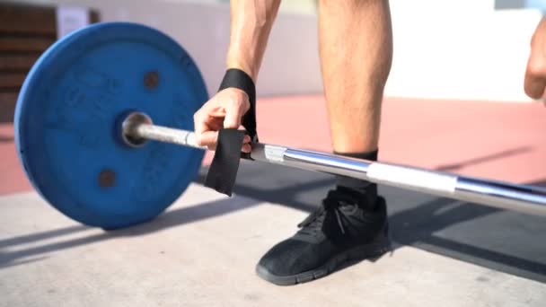 Tyngdlyftning Deadlift Armband Stöd För Bodybuilding Och Styrketräning Fitness Man — Stockvideo