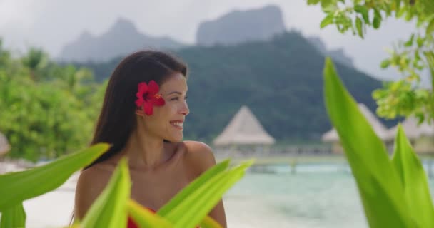 Kvinna Wellness Spa Hudvård Asiatisk Naturlig Skönhet Tropisk Strand Franska — Stockvideo