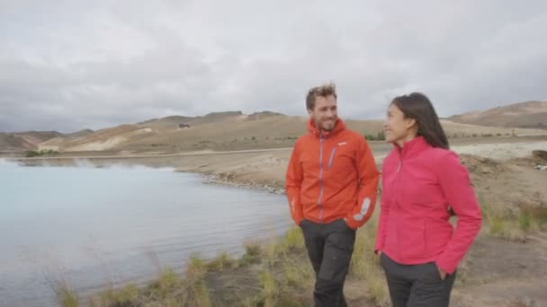 Island Touristen Reisen Mit Geothermie Kraftwerken Und Heißen Quellen Namafjall — Stockvideo