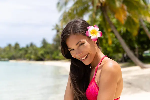 Hautpflege Frau Auf Luxusreise Strandurlaub Porträt Einer Schönen Frau Bikini — Stockfoto