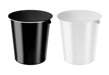 Siyah beyaz erişteli yoğurt fincanı, ambalaj modeli. Kağıt bardak plastik kupa maketi. 3d