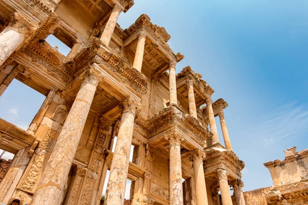 Efes Türkiye Deki Roma Kütüphanesinin Cephesi — Stok fotoğraf
