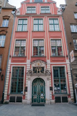 Gdansk, Polonya 5.4.2023 The Long Street. Yüksek kalite fotoğraf