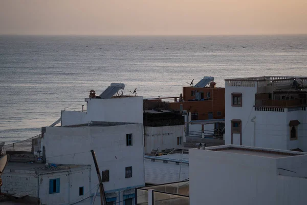 2023 モロッコのタガイド サーフ休憩 リラックスしたビーチ 活気に満ちた地元の文化で有名なモロッコの魅力的な沿岸村 高品質の写真 — ストック写真