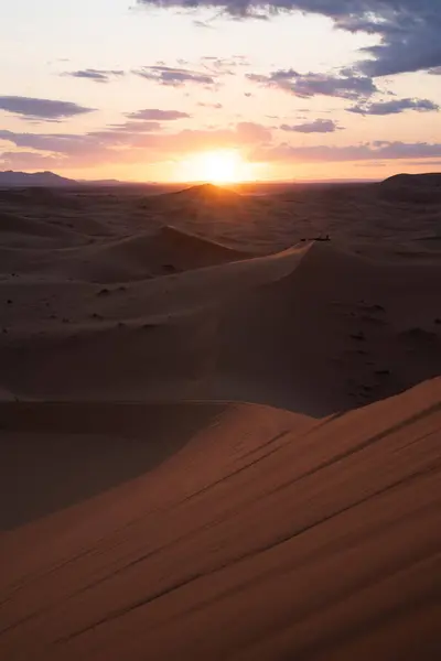 Sahara Morocco Majestic Desert Expanse Offering Golden Dunes Captivating Landscapes — Stock Photo, Image