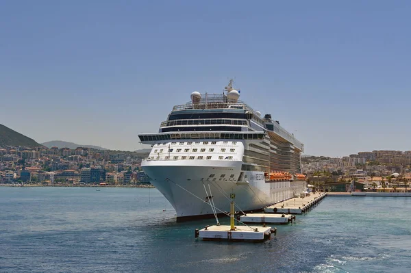 Kusadasi Turquía Mayo 2022 Frente Gran Crucero Celebrity Reflection Amarrado — Foto de Stock