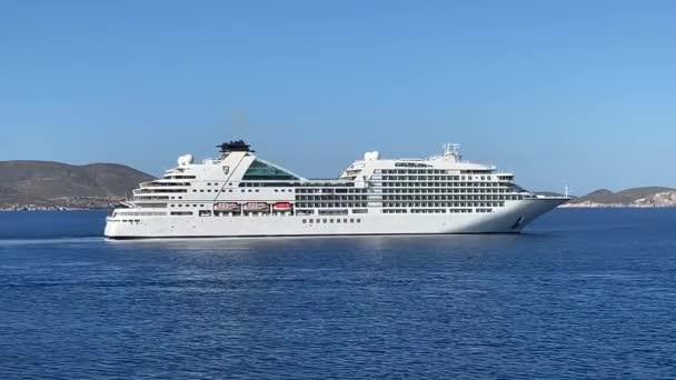 Patmos Greece May 2022 Luxury Cruise Ship Seabourn Encore Leaving — Vídeo de stock