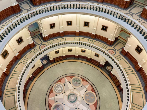 텍사스 오스틴 2023 역사적 의사당 내부의 돔에서 내려다보는 워싱턴 높습니다 — 스톡 사진