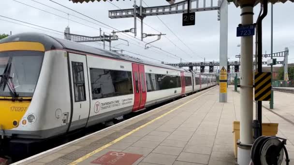 Cardiff Gales Junio 2023 Tren Cercanías Operado Por Transport Wales — Vídeos de Stock