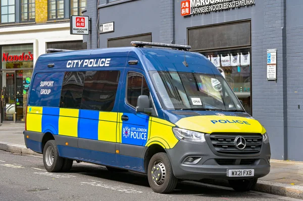 Лондон Англия Великобритания Августа 2023 Года Автомобиль Группы Поддержки Полиции — стоковое фото