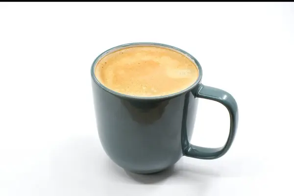 Tazza Caffè Caldo Schiumoso Isolato Uno Sfondo Bianco Pianura Copia — Foto Stock