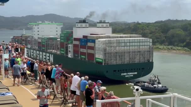Panama Csatorna Panama 2024 Január Egy Sétahajó Fedélzetén Tartózkodó Utasok — Stock videók