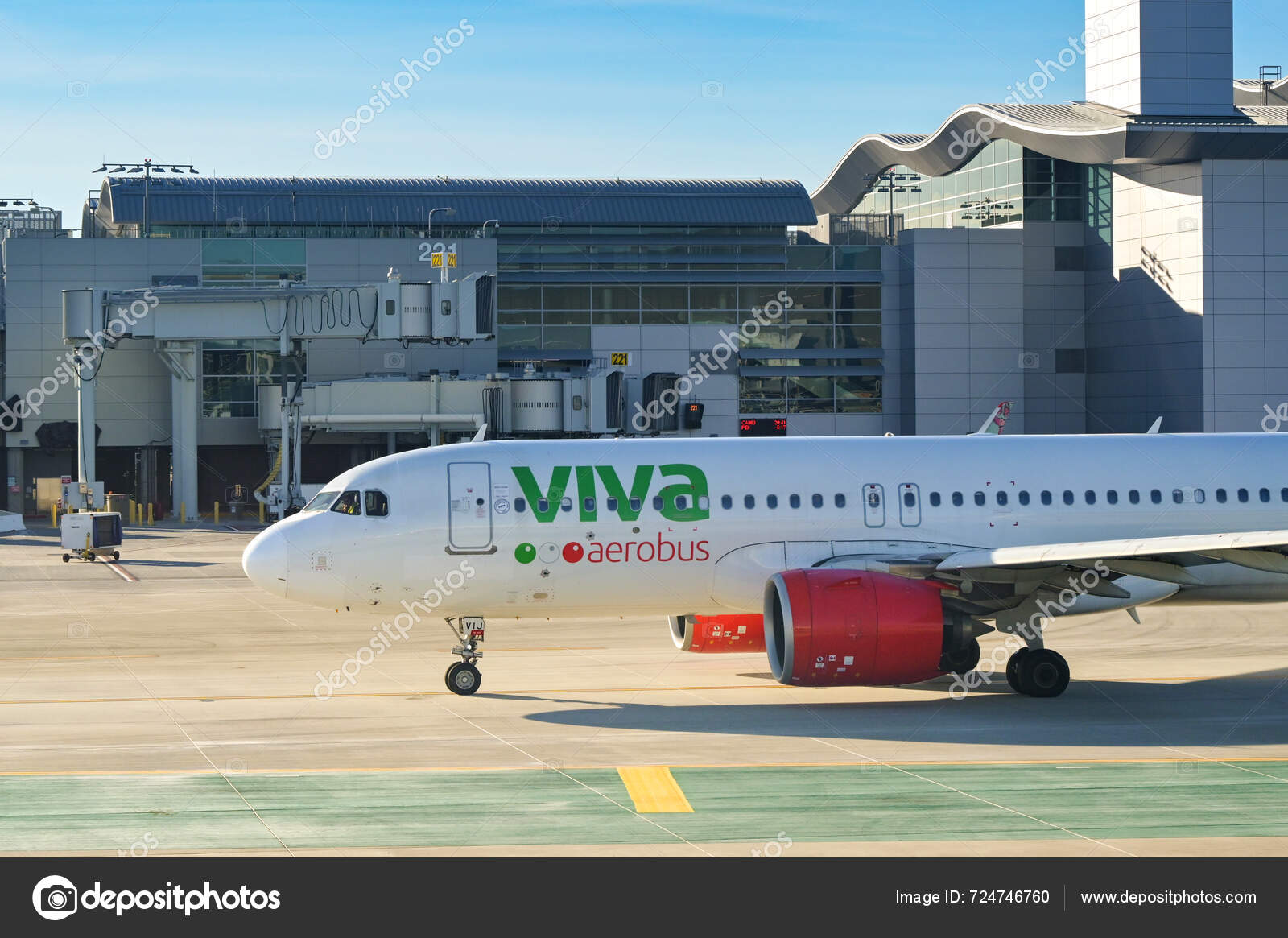 Los Ángeles California Enero 2024 Vivaaerobus Airbus A320 Registro Vij