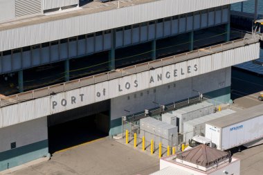 Los Angeles, Kaliforniya, ABD - 12 Ocak 2024: Los Angeles Limanı 'ndaki yolcu limanındaki terminal binası