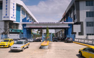 Kolon, Panama - 22 Ocak 2024: Zona Libre de Colon 'a Giriş, Kolon Serbest Ticaret Bölgesi.