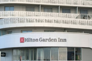 Le Havre, Fransa - 16 Ocak 2025: Hilton Garden Inn 'in dış görünüşü. Le Havre şehrinde.
