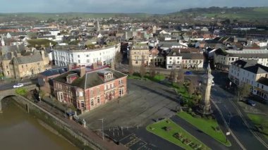 Barnstable, Devon, İngiltere, Birleşik Krallık 22 Şubat 2025: Drone view around museum and Albert Clock Tower in the town of Barnstable, North Devon.